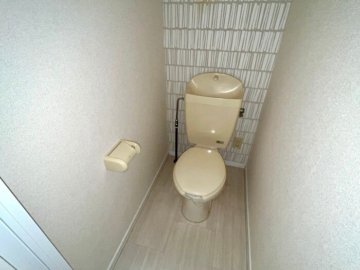 物件内観写真16　(トイレ)