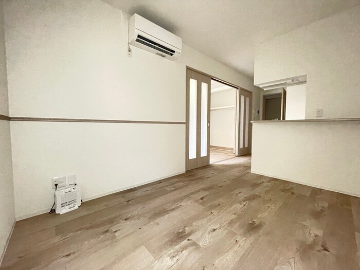 物件内観写真9　(居室)