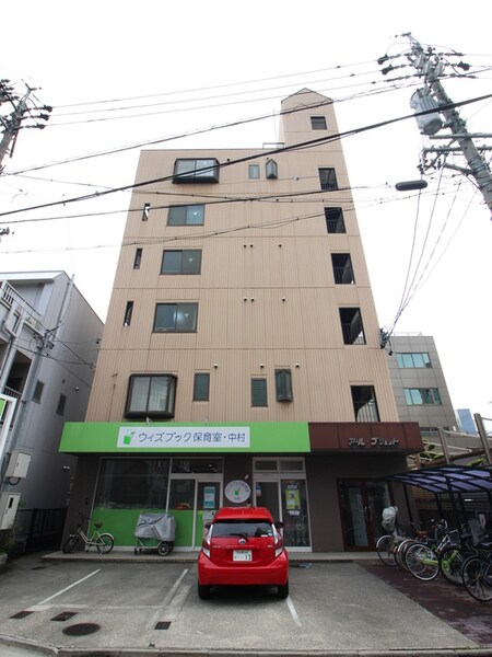 ｱ-ﾙ.ﾌﾞﾘﾕｯﾄ外観写真