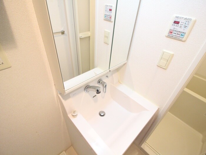 物件内観写真18　(洗面)