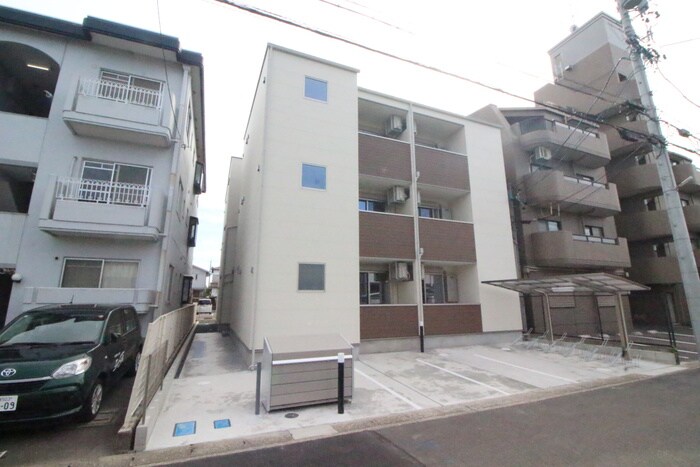 物件外観写真3　(外観写真)