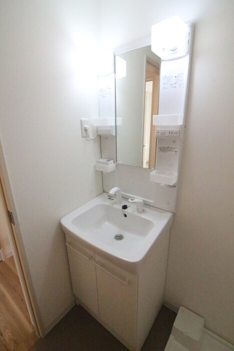 物件内観写真16　(洗面)