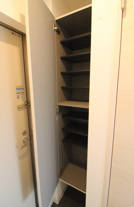 物件内観写真18　(靴箱)