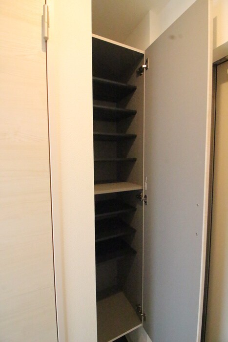 物件内観写真19　(靴箱)