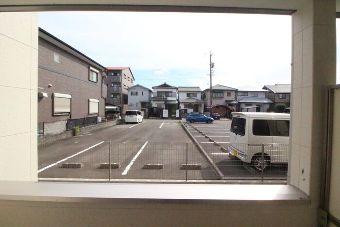 物件内観写真21　(室内からの展望)