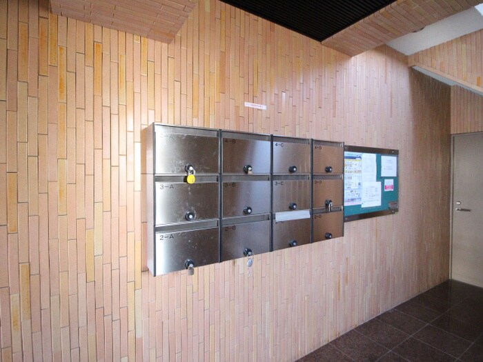 物件外観写真4　(建物設備)