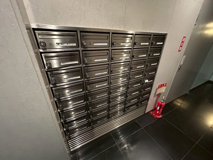 物件外観写真4　(建物設備)