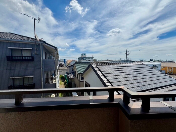 物件内観写真18　(室内からの展望)