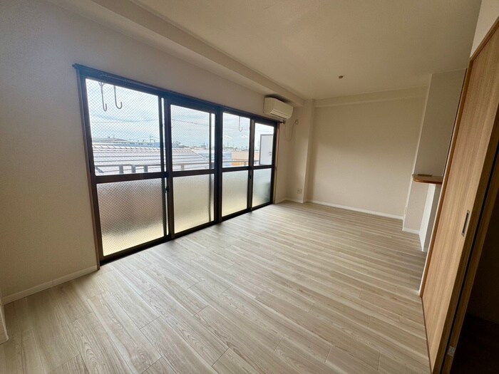 物件内観写真21　(居室)