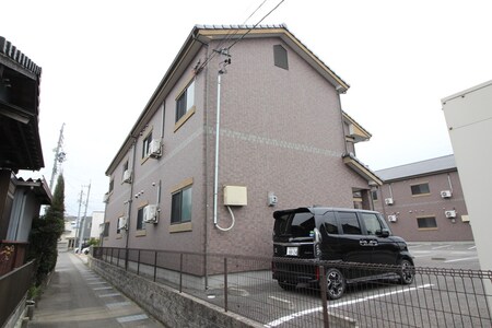 もちの木Ⅱ　北棟外観写真