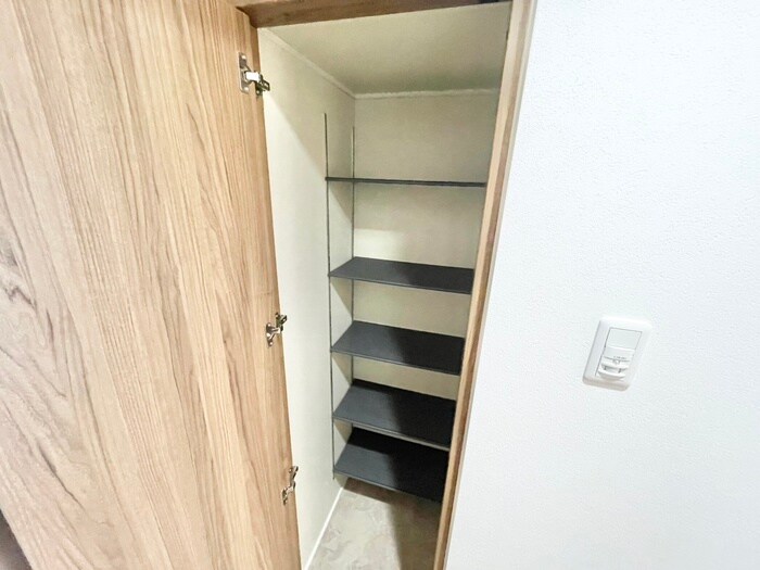 物件内観写真16　(靴箱)