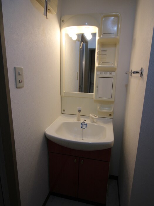 物件内観写真10　(洗面)