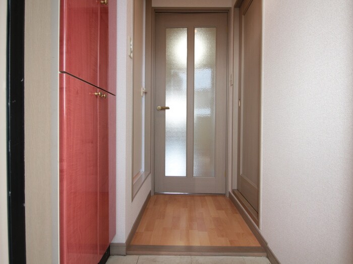 物件内観写真15　(玄関)