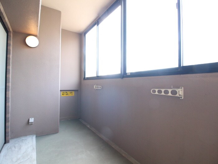 物件内観写真16　(ベランダ・バルコニー)