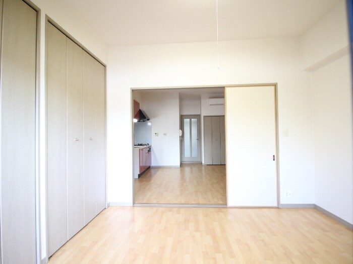 物件内観写真18　(居室)