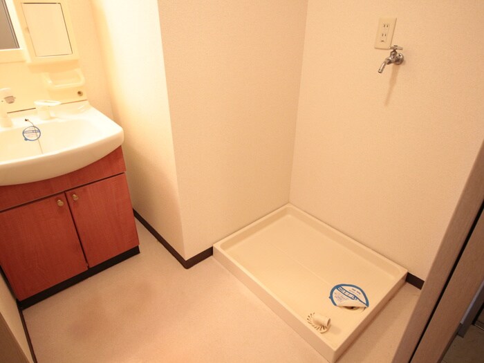 物件内観写真22　(洗濯機置場)