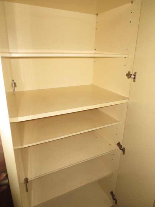 物件内観写真12　(収納)