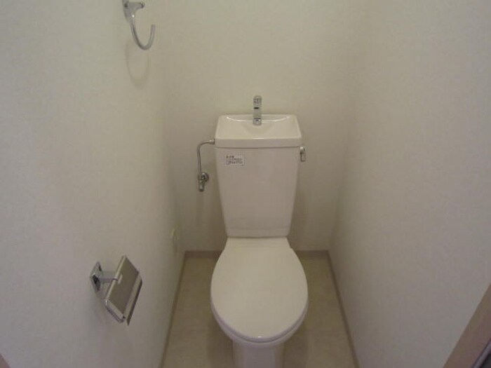 物件内観写真9　(トイレ)