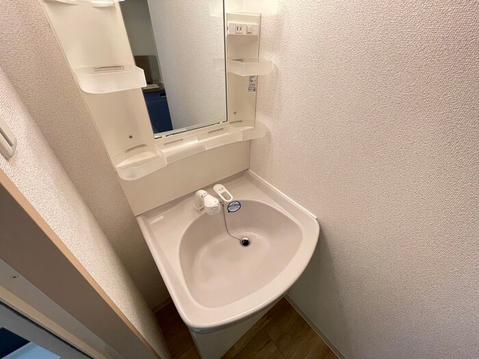 物件内観写真12　(洗面)