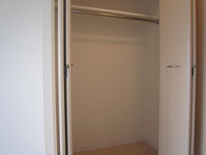 物件内観写真13　(収納)