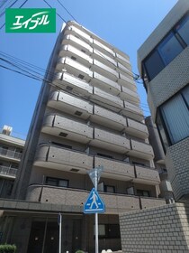 ファーリーヒルズの外観写真