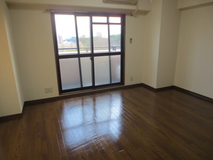 物件内観写真13　(居室)