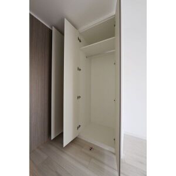 物件内観写真16　(収納)