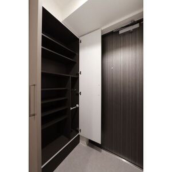 物件内観写真16　(靴箱)