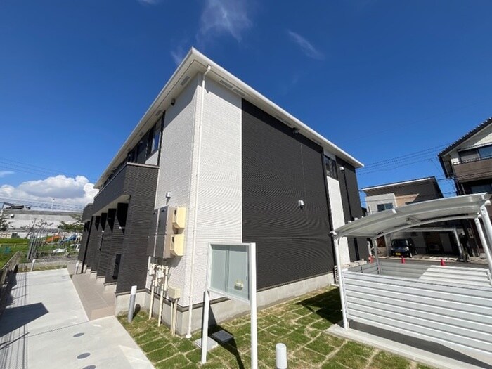 物件外観写真2　(外観写真)