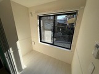 物件内観写真9　(ベランダ・バルコニー)