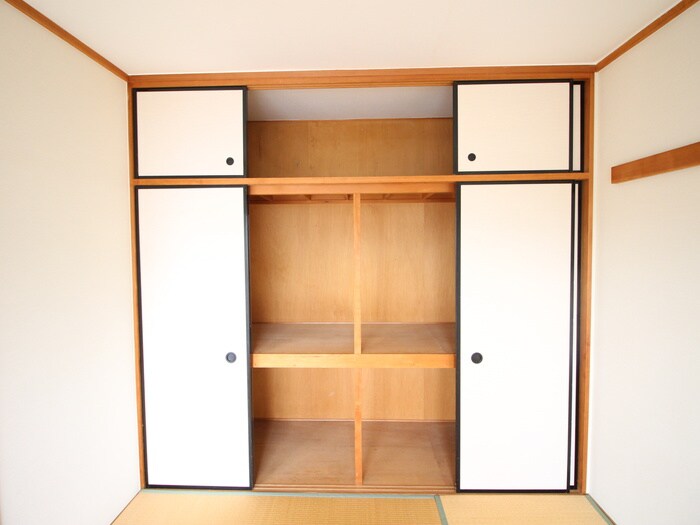 物件内観写真10　(収納)