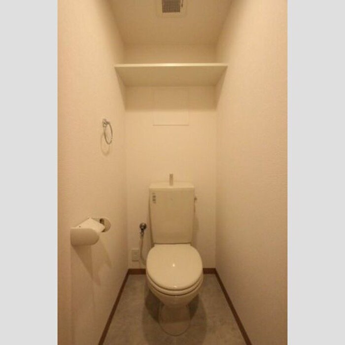 物件内観写真12　(トイレ)