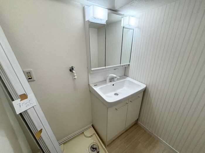 物件内観写真13　(洗面)