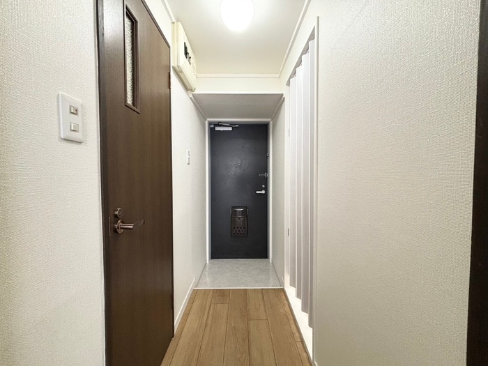 物件内観写真14　(廊下)