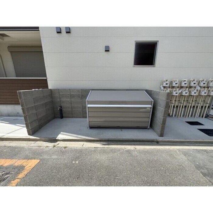 物件外観写真4　(建物設備)