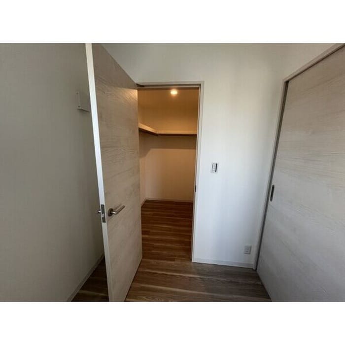 物件内観写真9　(収納)