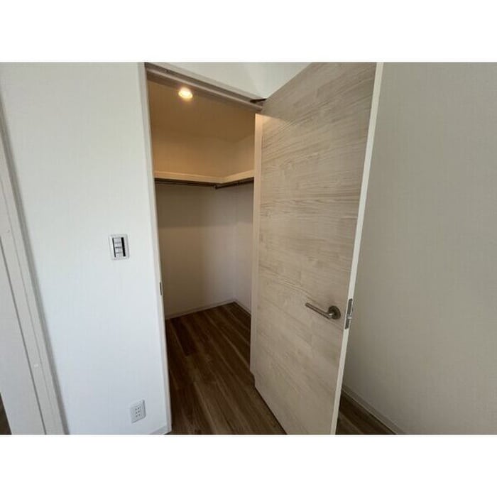 物件内観写真9　(収納)