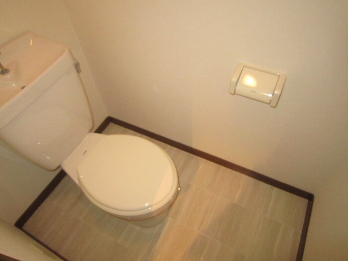 物件内観写真12　(トイレ)