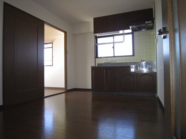 物件内観写真12　(居室)