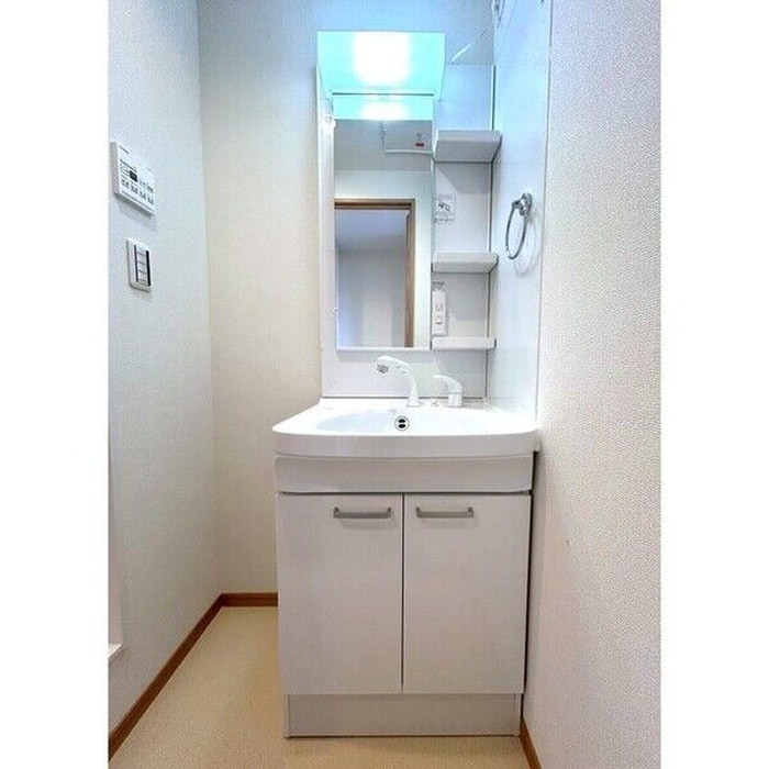 物件内観写真9　(洗面)