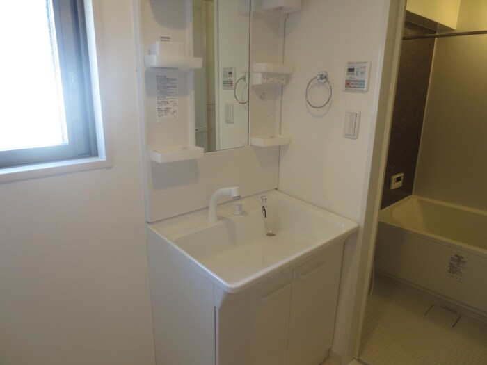 物件内観写真10　(洗面)