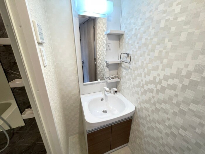 物件内観写真12　(洗面)