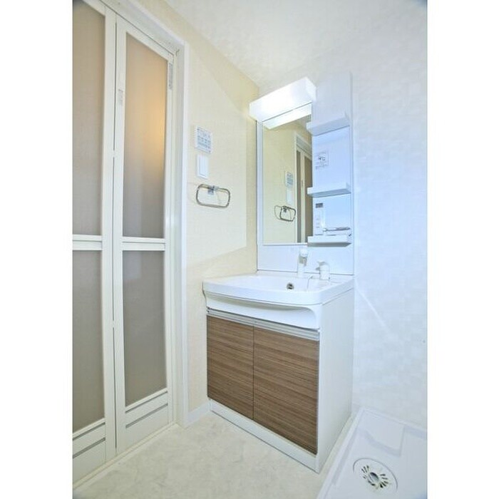 物件内観写真12　(洗面)