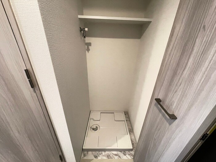 物件内観写真15　(洗濯機置場)