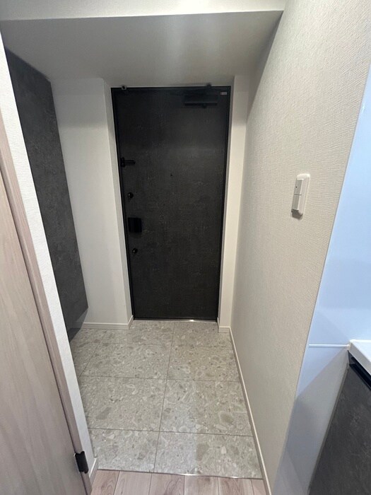 物件内観写真7　(玄関)
