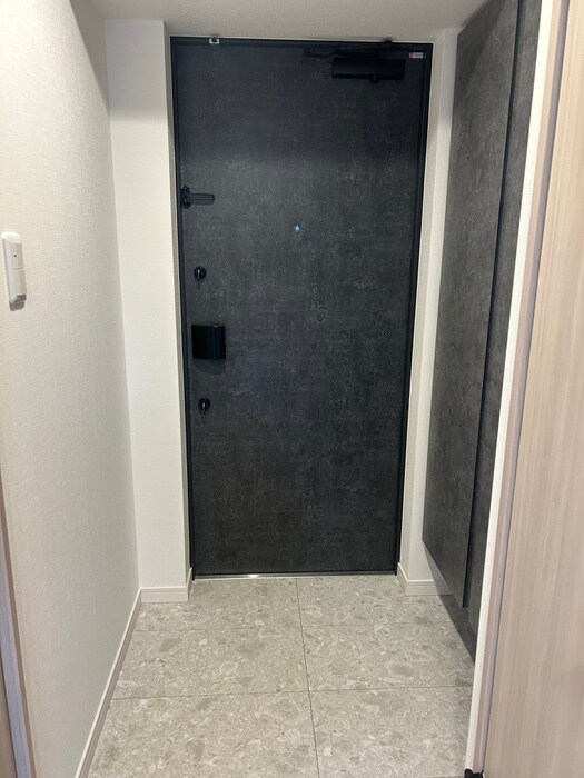 物件内観写真7　(玄関)