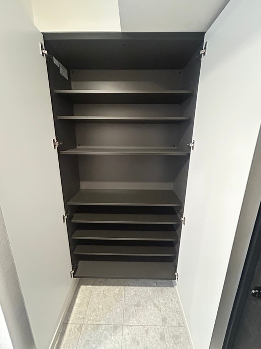 物件内観写真8　(靴箱)