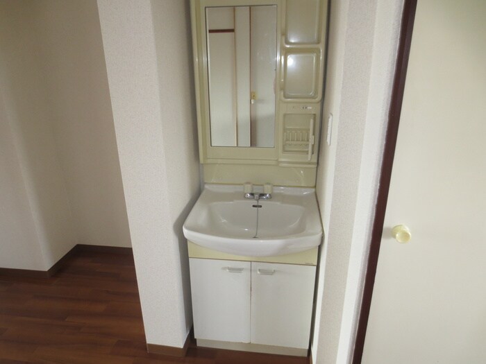 物件内観写真10　(洗面)