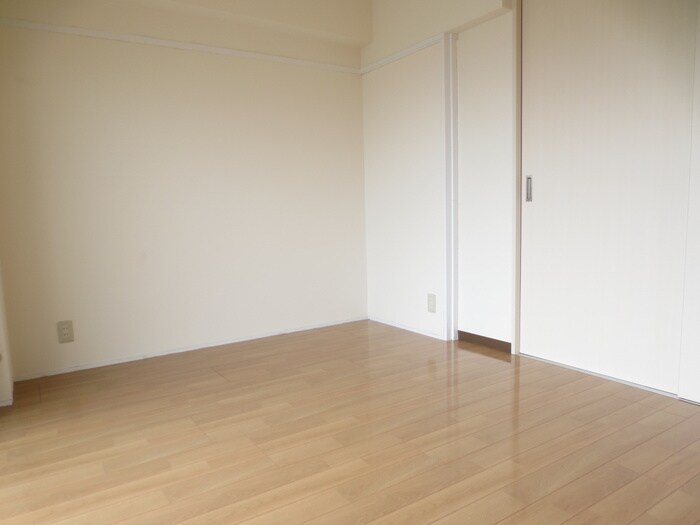 物件内観写真16　(居室)