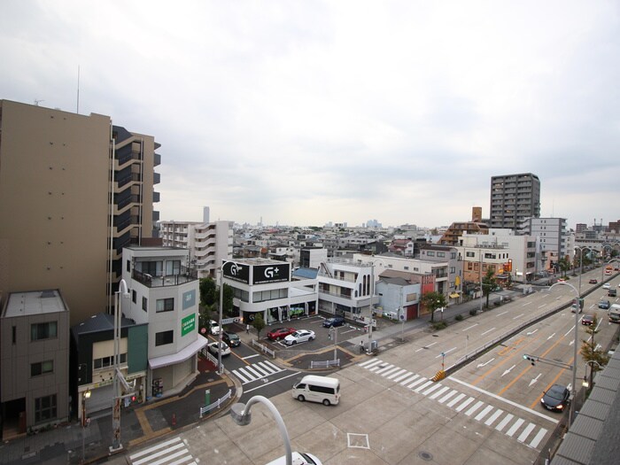 物件内観写真22　(室内からの展望)